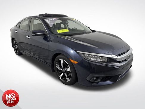 Used 2018 Honda Civic Touring image 1