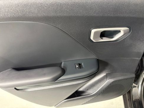 New 2026 Kia K4 LXS image 32