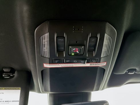 Used 2021 Toyota Highlander XSE FWD image 18