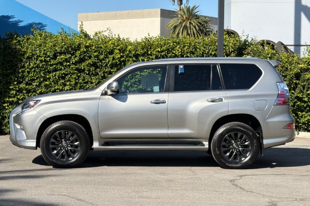 Used 2022 Lexus GX 460 Premium w/ Premium Package AWD/4WD image 7