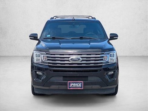 Used 2021 Ford Expedition XLT image 2