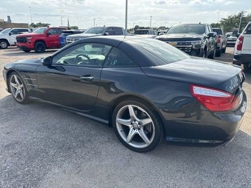 Used 2013 Mercedes-Benz SL 550 image 3