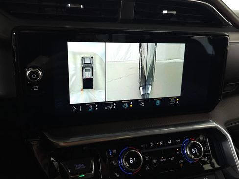Used 2022 GMC Sierra 1500 Denali w/ Technology Package AWD/4WD image 32
