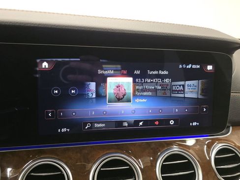 Used 2022 Mercedes-Benz E 450 E 450 4MATIC image 29