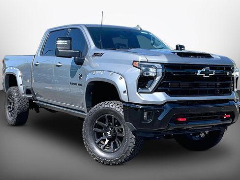 Used 2025 Chevrolet Silverado 2500 LTZ w/ Trail Boss Package AWD/4WD image 10