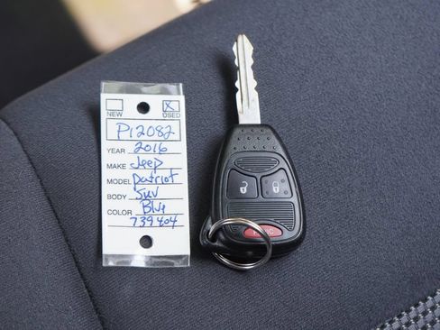 Used 2016 Jeep Patriot Sport w/ Power Value Group AWD/4WD image 27