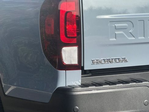 Certified 2025 Honda Ridgeline Black Edition image 27