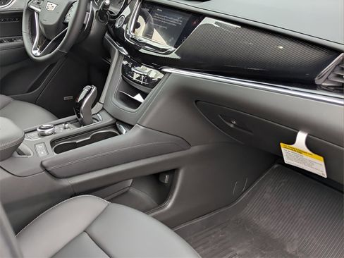 New 2025 Cadillac XT6 Sport w/ LPO, Floor Liner Package image 12
