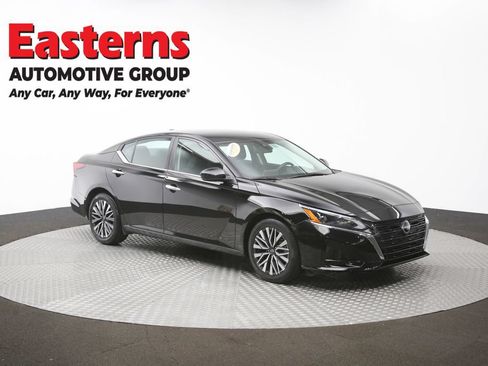 Used 2023 Nissan Altima 2.5 SV FWD image 48