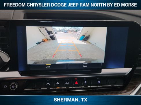 Used 2023 Chevrolet Silverado 1500 LT w/ Protection Package AWD/4WD image 12