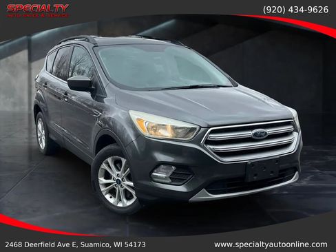 Used 2017 Ford Escape SE image 2