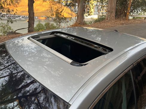 Used 2015 Toyota Avalon XLE Touring image 5