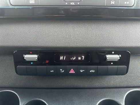 Used 2025 Mercedes-Benz Sprinter 2500 image 23
