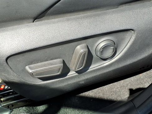 Used 2023 Toyota RAV4 XSE AWD/4WD image 17