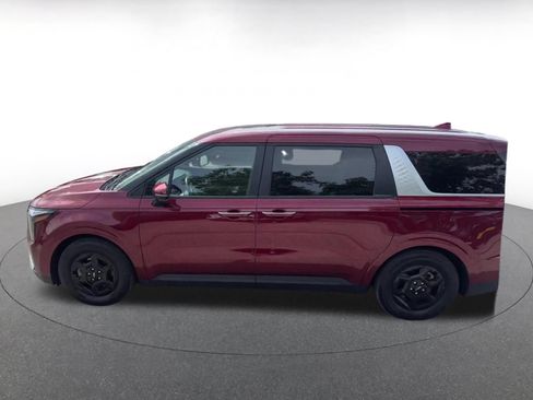 Used 2026 Kia Carnival FWD image 9