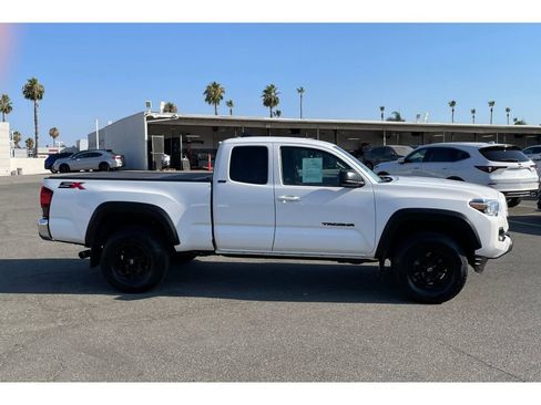 Used 2023 Toyota Tacoma SR5 image 6