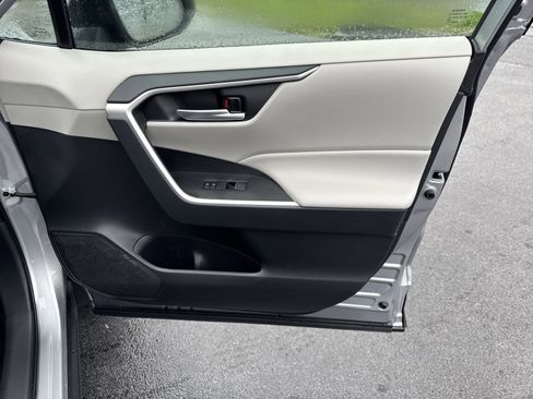 New 2025 Toyota RAV4 XLE FWD image 34