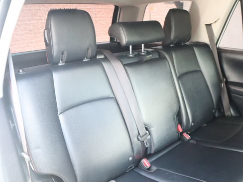Used 2019 Toyota 4Runner TRD Off-Road Premium AWD/4WD image 49