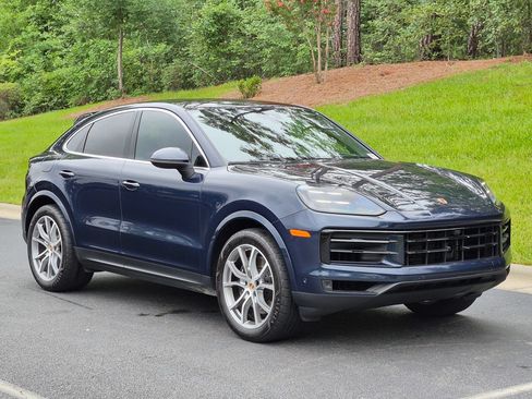 Certified 2026 Porsche Cayenne Coupe AWD/4WD image 34