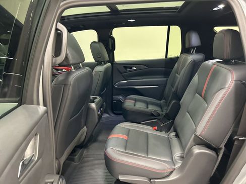 Used 2024 Chevrolet Traverse RS w/ LPO, Floor Liner Package FWD image 29