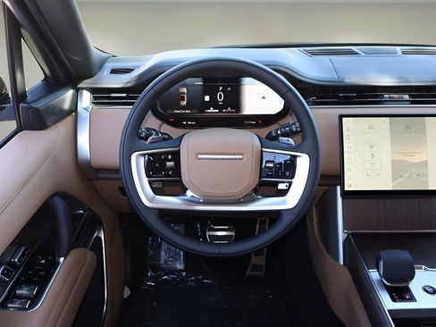 New 2026 Land Rover Range Rover Long Wheelbase SE image 15