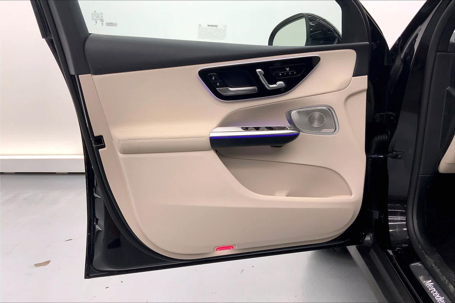 Used 2026 Mercedes-Benz GLC 300 image 19