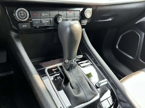 Certified 2022 Jeep Compass Latitude image 17