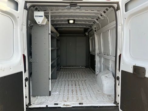 Used 2024 RAM ProMaster 2500 w/ Convenience Group image 12