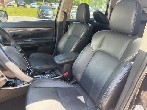 Used 2019 Mitsubishi Outlander GT AWD/4WD image 12
