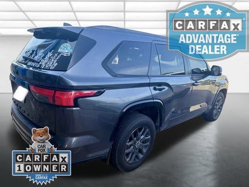 Used 2024 Toyota Sequoia Platinum AWD/4WD image 2