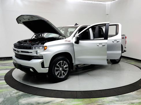 Used 2020 Chevrolet Silverado 1500 RST AWD/4WD image 9