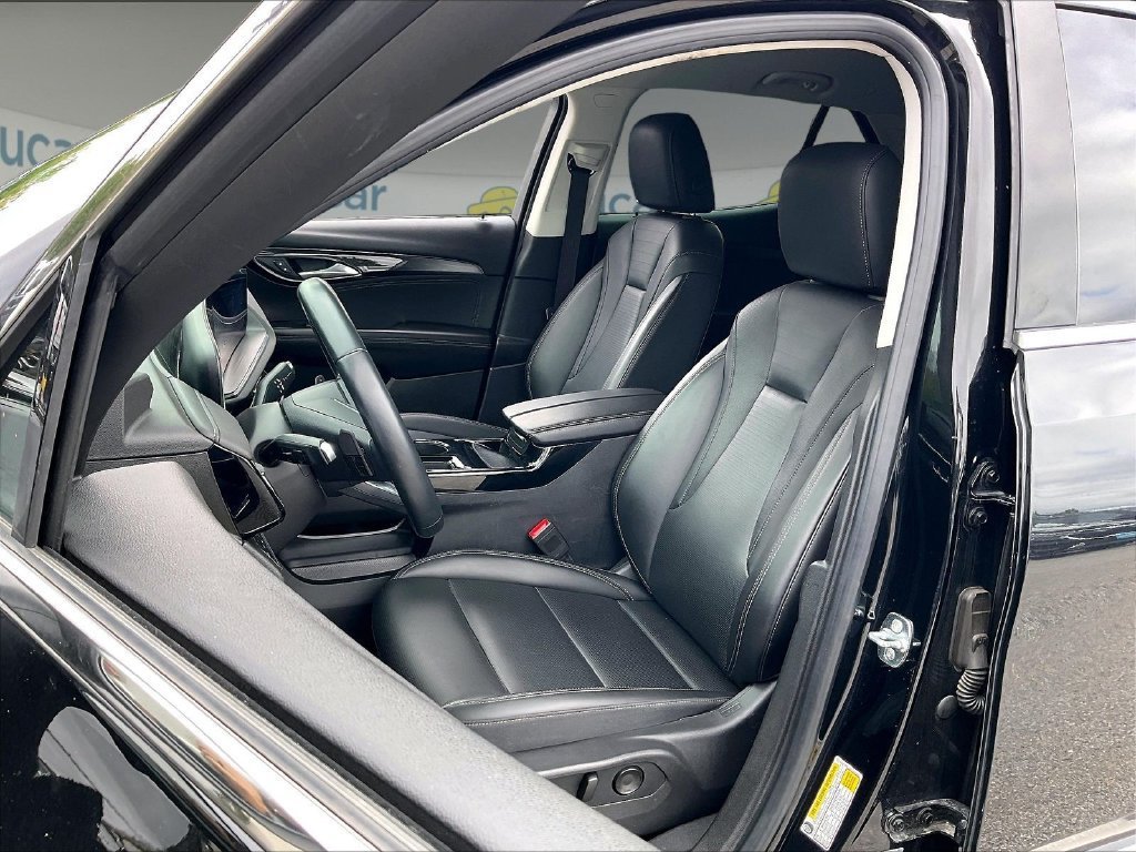 Used 2024 Buick Envision Preferred AWD/4WD image 9