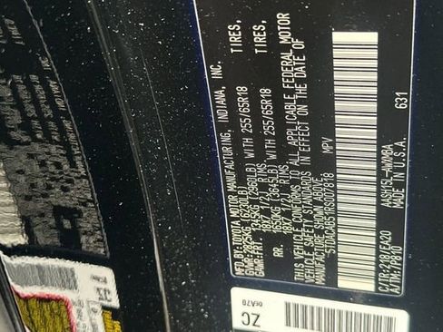 Used 2024 Toyota Grand Highlander XLE image 4