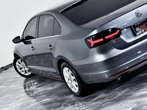 Used 2014 Volkswagen Jetta SE FWD image 13