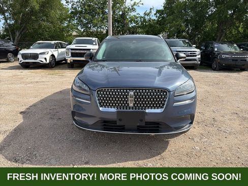 Used 2022 Lincoln Corsair FWD w/ Premium Package image 2