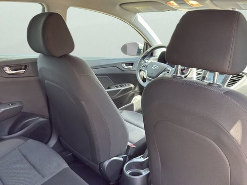 Used 2020 Hyundai Accent SE FWD image 25