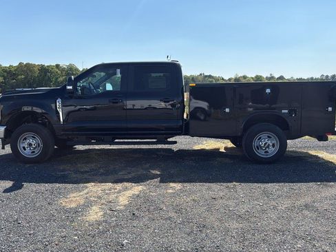 New 2026 Ford F350 XL w/ XL Chrome Package AWD/4WD image 2