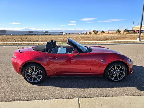 Used 2016 MAZDA MX-5 Miata Grand Touring image 16