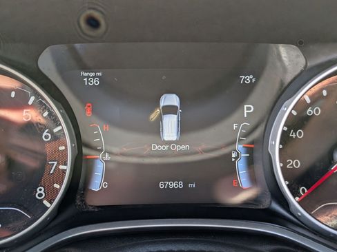 Used 2020 Jeep Compass Latitude w/ Popular Equipment Group AWD/4WD image 14