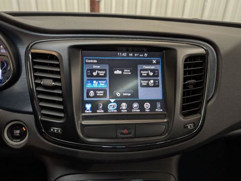 Used 2016 Chrysler 200 S w/ Navigation & Sound Group I AWD/4WD image 25