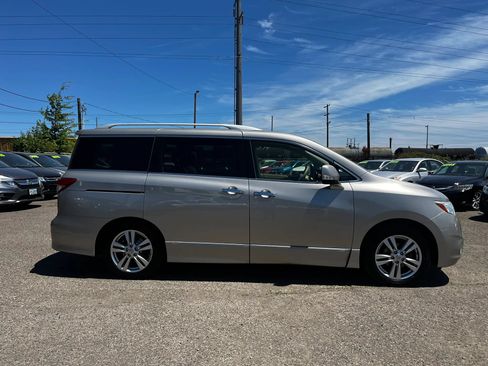 Used 2012 Nissan Quest SL FWD image 2