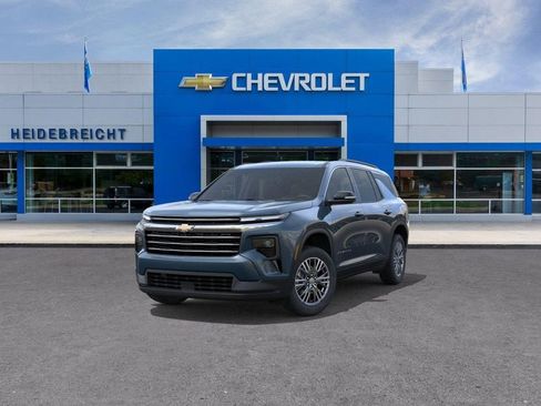 New 2026 Chevrolet Traverse LT w/ Driver Confidence Package FWD image 8