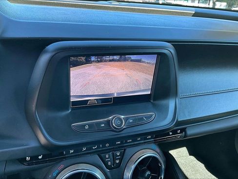 Used 2022 Chevrolet Camaro LT image 15