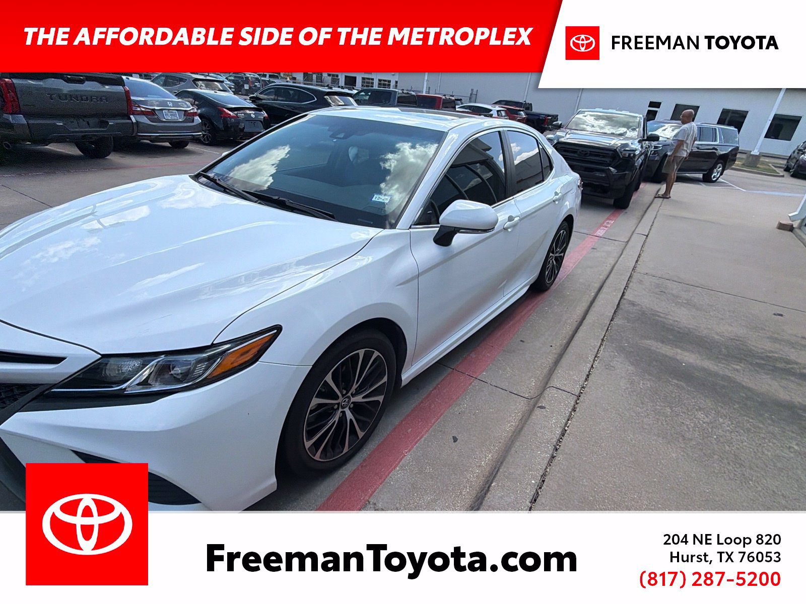 Used 2018 Toyota Camry SE w/ Audio Package FWD image 1