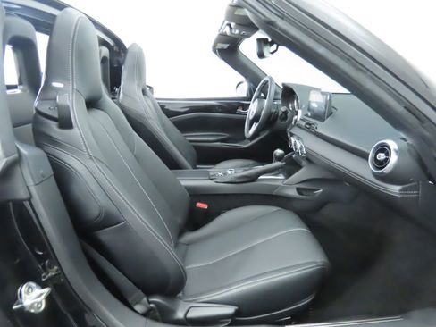 Used 2023 MAZDA MX-5 Miata Grand Touring image 27