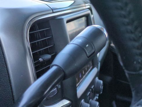 Used 2018 RAM 2500 Laramie w/ Sport Appearance Group AWD/4WD image 33