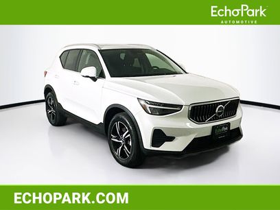 Used 2025 Volvo XC40 B5 Core