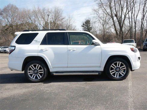 Used 2022 Toyota 4Runner TRD Sport w/ Technology Package image 8