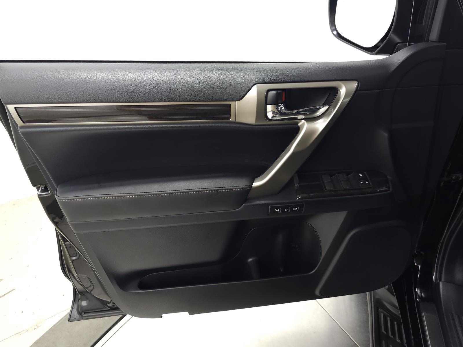 Used 2021 Lexus GX 460 Premium AWD/4WD image 14