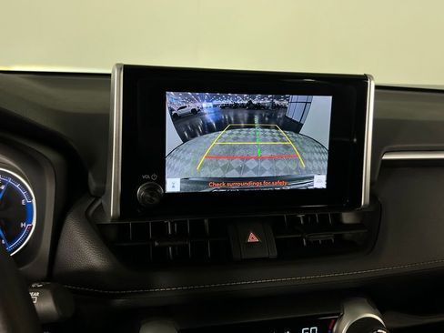 Used 2024 Toyota RAV4 XLE image 18